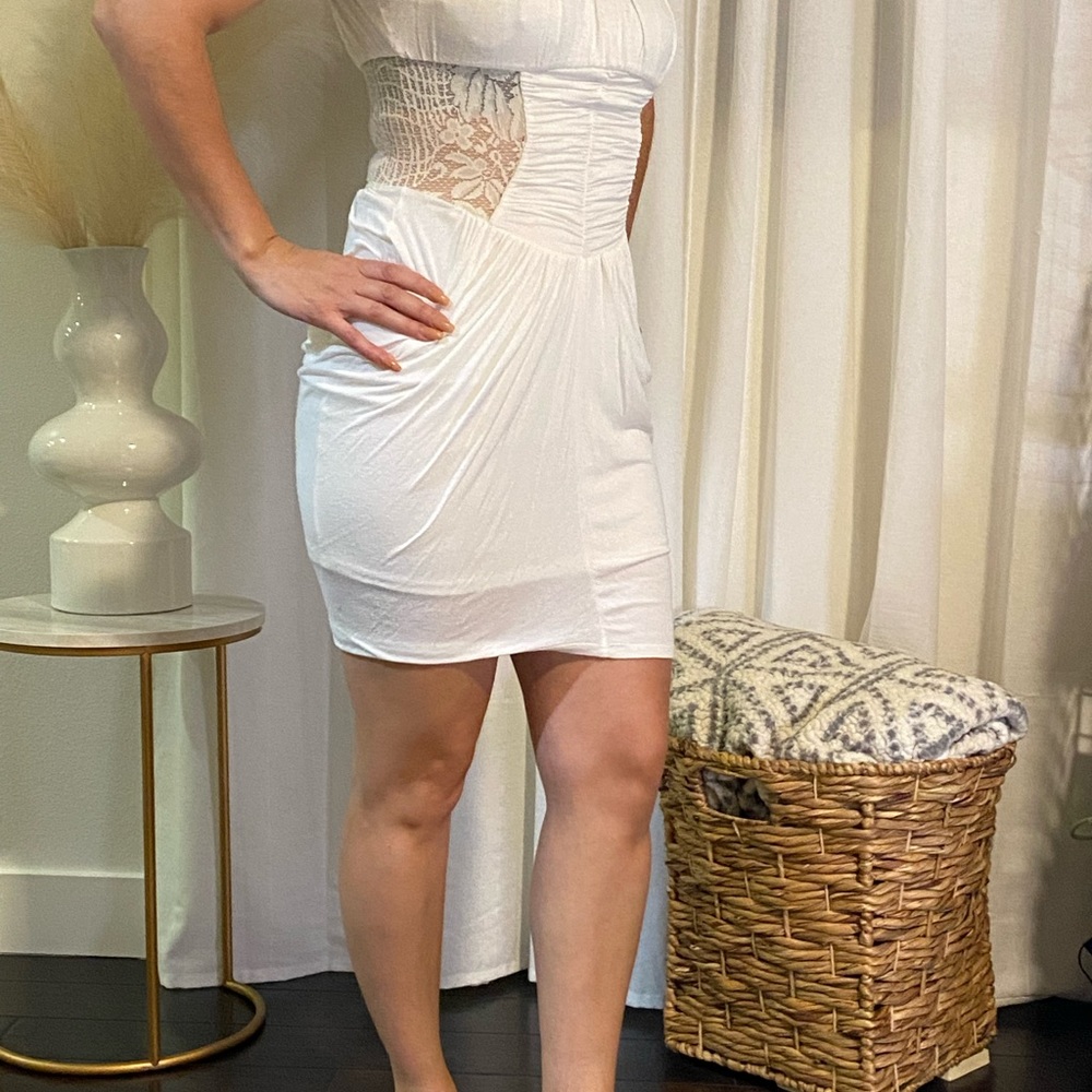 Dress - Picture 3 of 3